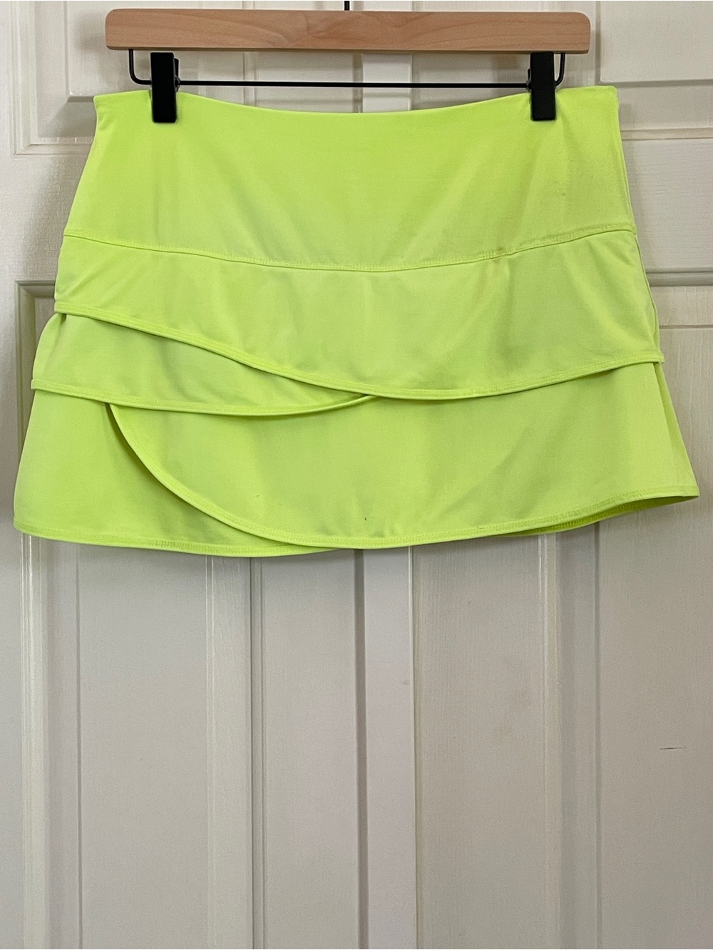 Lucky in Love Neon Lime Tennis Pickleball Skort Skirt, Tiered Layers, Sz Medium - Picture 2 of 9